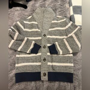 Boys (s) Old Navy Gray Striped Sweater